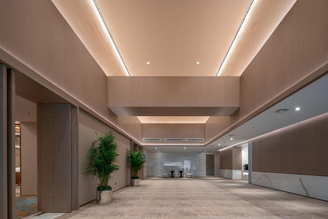 Holiday Inn Beijing Focus Square By Ihg Exteriör bild