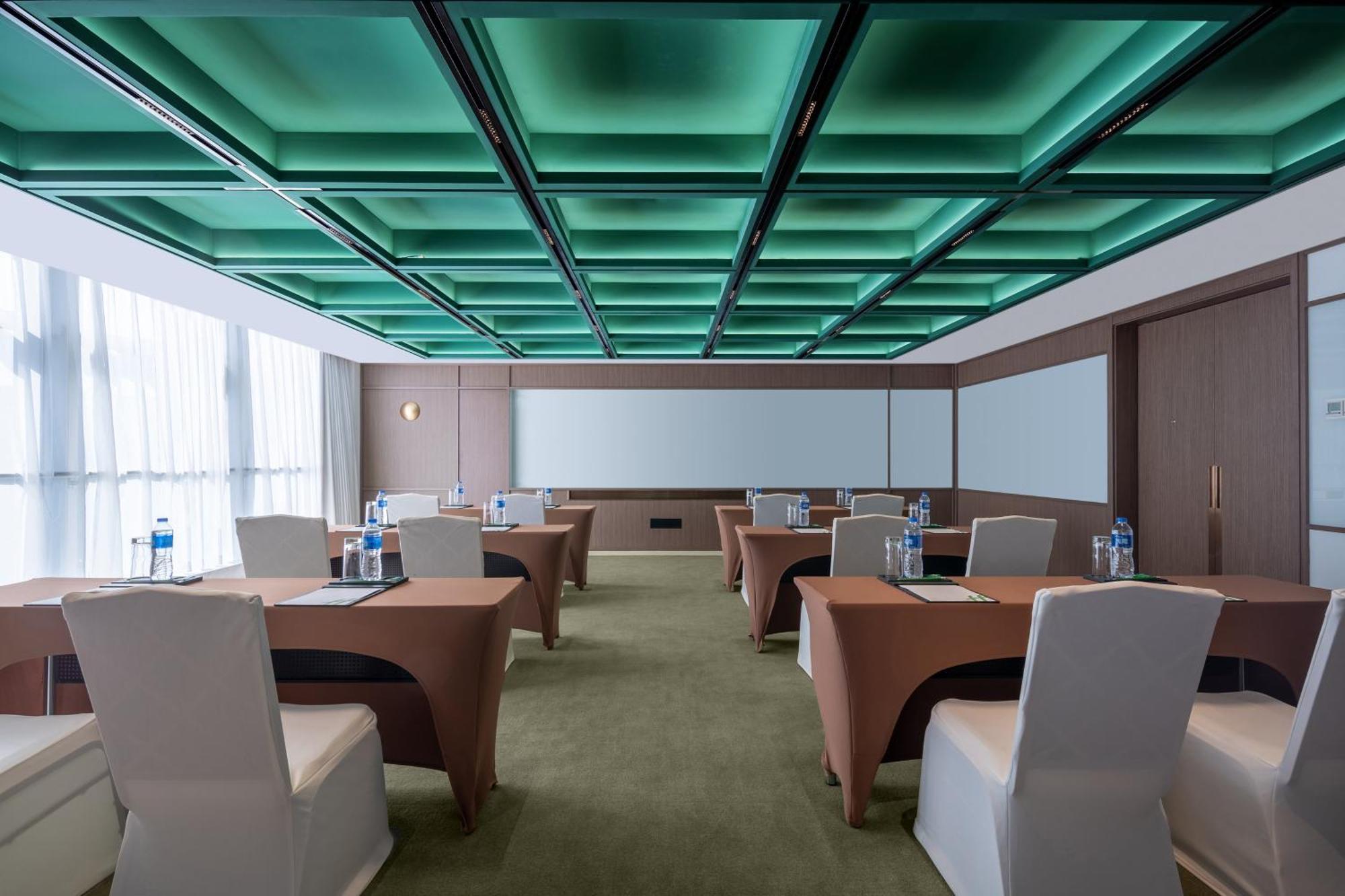 Holiday Inn Beijing Focus Square By Ihg Exteriör bild