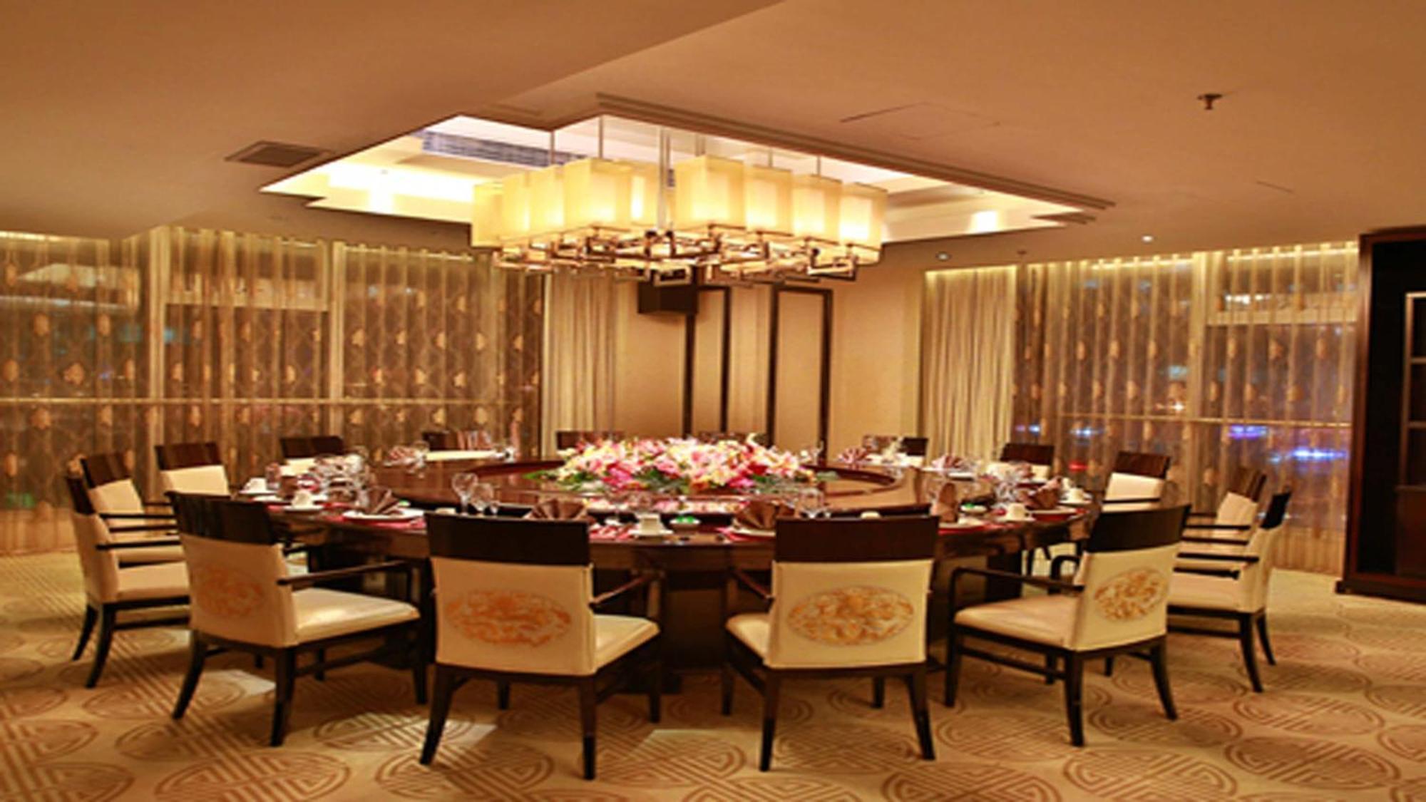 Holiday Inn Beijing Focus Square By Ihg Exteriör bild