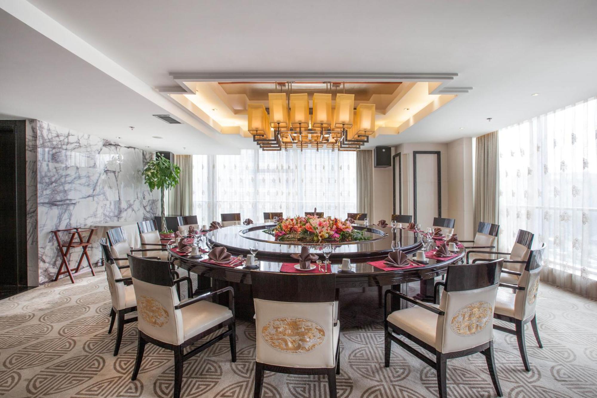 Holiday Inn Beijing Focus Square By Ihg Exteriör bild